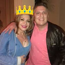 Patricia Zaragoza (@patriciazazi)