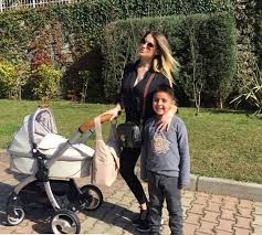 Gala caldirola actualmente reside en turquía junto a su esposo, mauricio isla y su hija, luz elif. La Tierna Imagen Veraniega De Gala Caldirola Y Su Hija Que Enamoraron A Los Cibernautas El Repuertero Cl Noticias De Puerto Montt Y Los Lagos