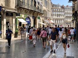 Vous souhaitez acheter un bien immobilier neuf dans le quartier saint martin à montpellier ? Barometre Pour Vous Montpellier Devient Elle Une Ville Marchable Metropolitain