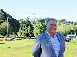 El alcalde se vio afectado con el contagio con coronavirus, lo pasó bien y fue dado de alta, pero recayó con principio de neumonía, la familia determinó que se hiciera el. Alcalde De Pucon Ha Sido Una Temporada Normal Mejor Que El Ano 2019 En La Misma Fecha