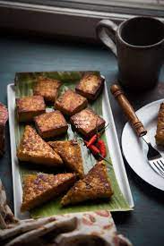 Tahu Dan Tempe Bacem Braised Spiced Tofu And Tempeh Tofu And Tempeh Are Braised In Aromatic Spices And Herbs An Asian Tofu Recipes Asian Recipes Tofu Recipes