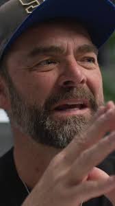 HOLLOWAY ENDS THE ROAD TRIP WITH A W