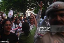 16,821 Student Apprenticeship Stock Photos, High-Res Pictures, and Images