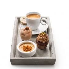Cafe Gourmand Zoete Koestering Debic Com Cafe Eten Voedsel Ideeen Minihapjes