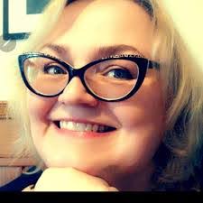 Debra Nichols's Instagram, Twitter & Facebook