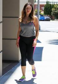 If you post nude, leeked or fappaning pictures of kelly you will be banned.no warnings! Kelly Brook In Tights Heading To The Gym In La July 2014 Celebmafia