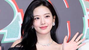 안유진 딥페이크 사진 피해에 소속사 “내부 관리 소홀, 해당 직원 중징계” | YTN