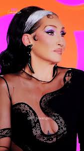 "Michelle reading Lana's outfit again.", #roast #rupaulsdragrace #dragrace 