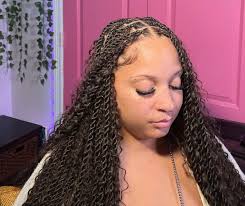 Hi im looking for somebody to do Island twist small mid back ASAP.