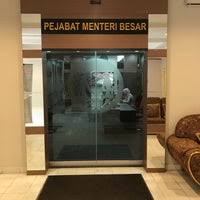 Yab dato' seri haji mukhriz tun dr. Pejabat Menteri Besar Kedah Alor Star Kedah
