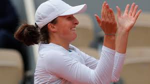 26/02 bencic sets up final against swiatek with epic win over gauff. Iga Swiatek Wygrala Z Sofia Kenin Polka Triumfuje We French Open Historyczne Zwyciestwo