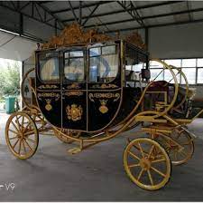 Untuk kereta api tumapel dari malang 04.30 harga tiket rp 10.000 (sepuluh ribu rupiah). Detail Gambar Bunga Klasik Roda Kerajaan Horse Carriage Kuda Kereta Kuda U