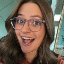 Elizabeth Lovell's Instagram, Twitter & Facebook