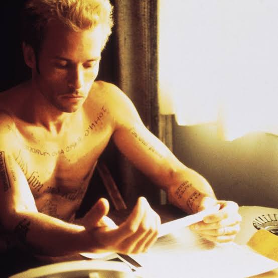 Memento at 20: Christopher Nolan's memory thriller is hard to forget |  Memento | The Guardian