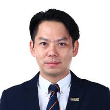 BRYANT TAN (R027585B)