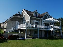 7 modelle ab 99.000 euro baustile: Haus Im Amerikanischen Baustil Fassade Und Innenarbeiten Fliesen Buck Meisterbetrieb Aus Ertingen