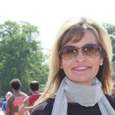 Debbie Raney's Instagram, Twitter & Facebook