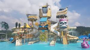 A'famosa water theme park memiliki vuvuzela yang dikatakan tertinggi, terpanjang, dan terluas di asia tenggara dengan ketinggian 20.8 meter, panjang diameter paling lebar 18.3 meter dan. 20 Taman Tema Air Di Malaysia Berserta Harga Tiket Destinasi Pilihan Cuti Sekolah Encikshino Com