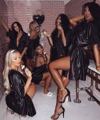 18th Birthday Party Outfit Ideas 64 Trendy Birthday 18th Photoshoot With Friends 21st Birthday Photoshoot Birthday Photoshoot Birthday Party Outfits