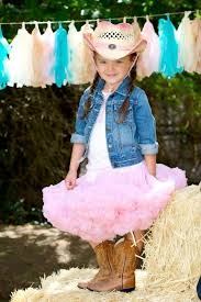 Western Birthday Party Dresses For Adults Vintage Cowboy And Cowgirl Party With Lots Of Really Cute Ideas Cowgirl Party Cowgirl Birthday Party Horse Birthday Parties