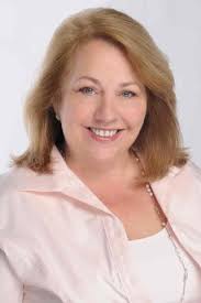 Beth Butler's Instagram, Twitter & Facebook