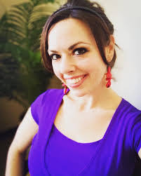 Lisa Guertin's Instagram, Twitter & Facebook