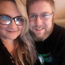 Amanda Meuse's Instagram, Twitter & Facebook