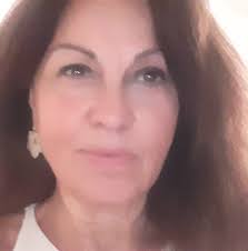 Help me pick where to go! I'm single female 30yo and I will have 7 days to  spend in Greece in October by myself! I will land in Athens