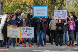 Sheikh jarrah is a predominantly arab neighborhood in jerusalem, on the road to mount scopus. Dozens Of Palestinian Families Are Threatened By Forced Displacement Middle East Monitor