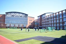 智辯学園中学校・高等学校 （ちべんがくえんちゅうがっこう・こうとうがっこう）は、 奈良県 五條市 野原中四丁目に所在し、 宗教法人 辯天宗 を母体とした 中高一貫教育 を提供する 私立 中学校 ・ 高等学校 。 æœªæ¥ã«æ´»èº åŠ›è‚²ã‚€ æ˜­å'Œå­¦é™¢ä¸­ å¸‚å·å¸‚ ã‚­ãƒ©ãƒƒã¨ å­¦æ ¡è‡ªæ…¢ åƒè'‰æ—¥å ±ã‚ªãƒ³ãƒ©ã‚¤ãƒ³