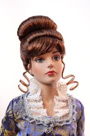 Veronica” Golden Elegance wig for Grace Dolls — VDC
