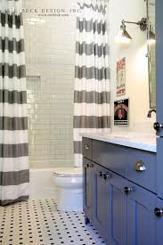 Split Shower Curtain Hung From Ceiling Not Just Shower Level Emphasizes The Beauty Of High Ceilings Or Elonga Bathrooms Remodel Home Decor Bathroom Makeover