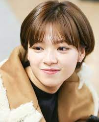 pin by twice ちひまーる on f ジョンヨン 茶髪 cool haircuts celebrities twice jungyeon
