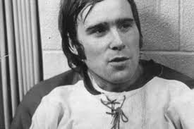 Les Sabres rembauchent Cody McCormick