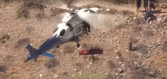 Depuis 13 heures, un hélicoptère effectue des rotations entre la toiture de l'hypermarché cora et un parking situé à l'arrière de la grande surface qui ferme ses portes à 12 h 30 le dimanche. Un Sauvetage En Helicoptere Tourne Mal Pour Une Femme De 74 Ans