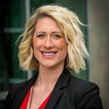 Kari Cagle's Instagram, Twitter & Facebook