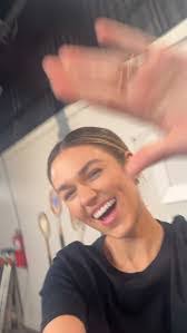 Melissa Strang's Instagram, Twitter & Facebook