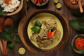 Arda pun memasang wajah serius sembari mengaduk gulai cincang sapi. 15 Resep Gulai Untuk Lebaran Yang Menggugah Selera Halaman All Kompas Com