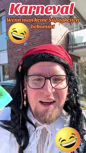 Karneval 2025: Süßigkeiten und Karnevalsspaß erleben