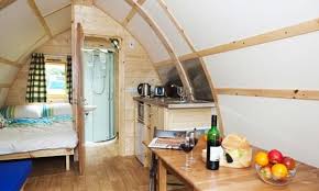 Pheasant field measures 5.5m x 3.2m with an additional 1m porch area and the largest decking space of the 2 pods. Camping Pod Interior Camping Pod Tiny House Cabin House