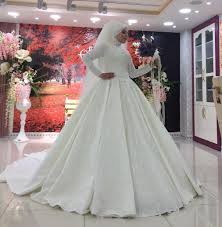 Zeynep Onur Adli Kullanicinin Ornekler Panosundaki Pin Gelinlik The Dress Dantel Gelinlik
