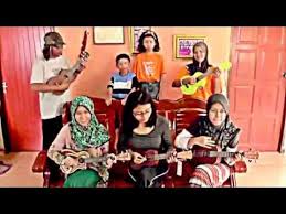 E a d g b e. Suasana Di Hari Raya Ukulele 2013 By Bosskhuz