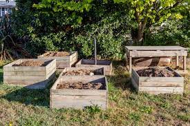 Easy assembly — you only need a screwdriver. The Best Composter Bins For Beginners