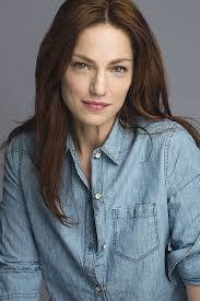 Diana Gettinger's Instagram, Twitter & Facebook