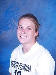 Carly Dewitt's Instagram, Twitter & Facebook