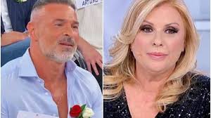 Anticipazioni Uomini e Donne, caos nel trono di Tina Cipollari: la  spiazzante decisione di Angelo Perla