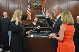 Judges, court officials sworn in for Montgomery County, 19th Judicial  District