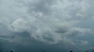 L'agence a indiqué que ces orages pourraient produire de fortes rafales, de la grêle de grosse taille et de la pluie forte. Une Alerte De Tornade En Vigueur Dans La Grande Region De Quebec Opera News