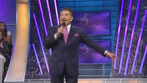 Don francisco (born february 28, 1946) is an independent american singer, songwriter, and musician, specializing in the field of contemporary christian music. Farewell To Sabado Gigante Cbs News