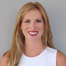 Mandy Henry's Instagram, Twitter & Facebook